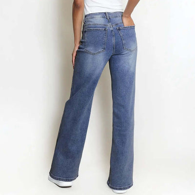 Perfect Fit Mid-Rise Wide-Leg Jeans – Flattering for Every Body