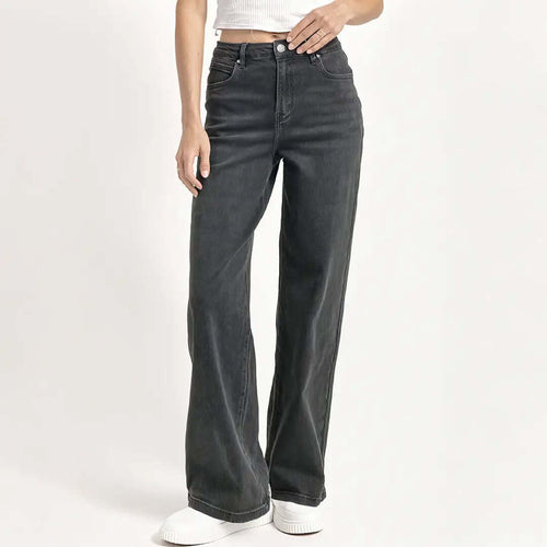 Perfect Fit Mid-Rise Wide-Leg Jeans – Flattering for Every Body